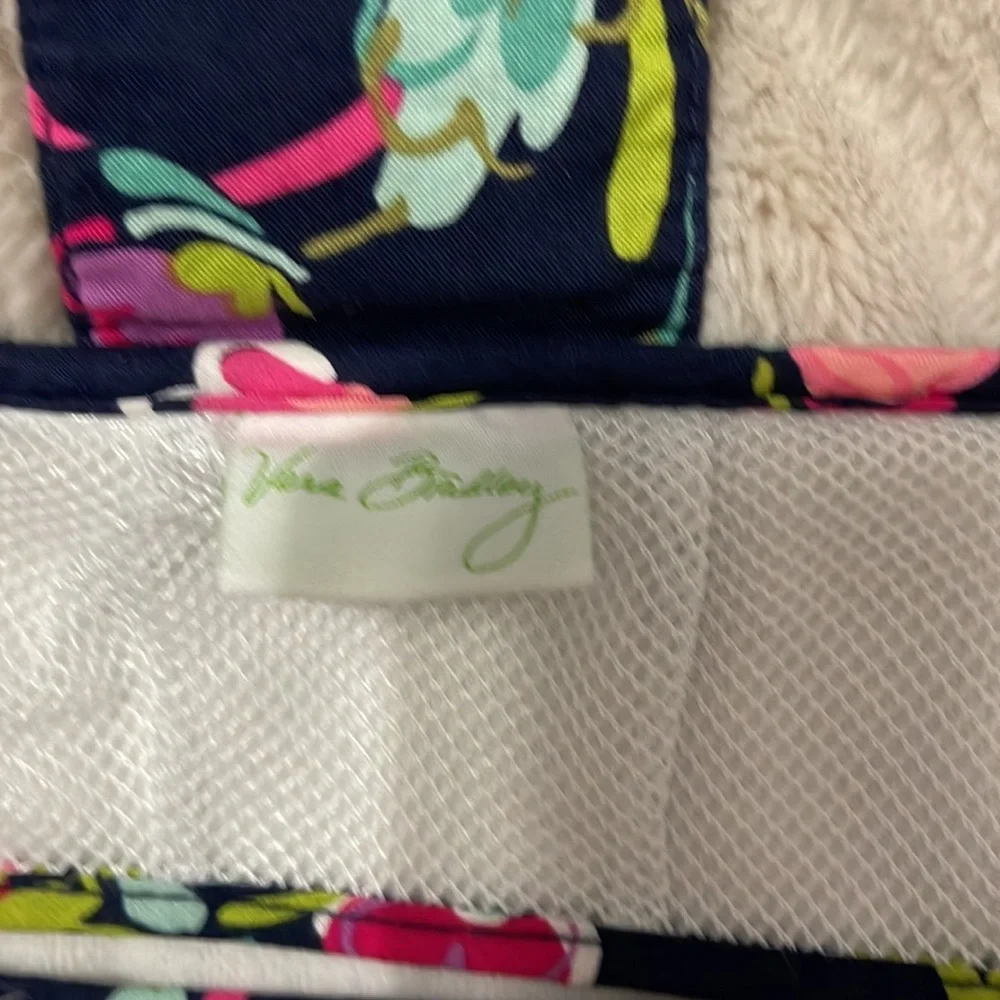 VERA BRADLEY DIAPER CHANGING PAD CLUTCH IN RETIRED RIBBONS PATTERN